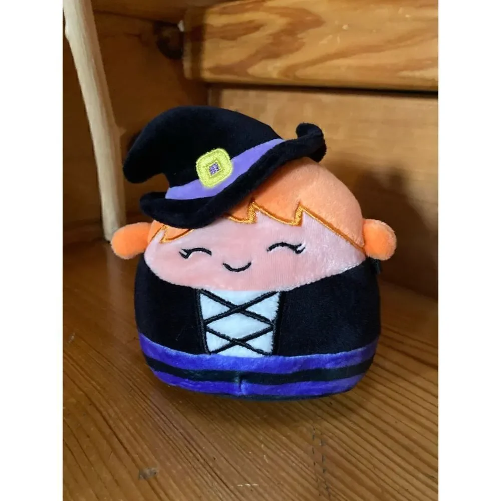 Squishmallow Whitney